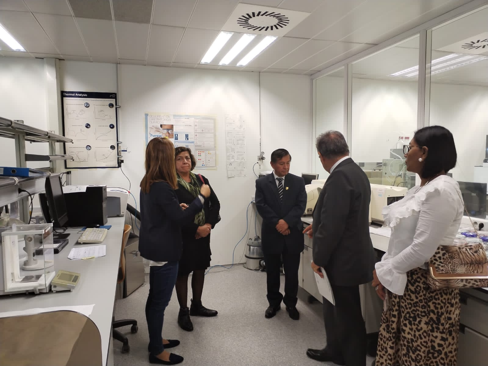 Autoridades de la UNF visitan la Universidad Politécnica de Valencia España 3