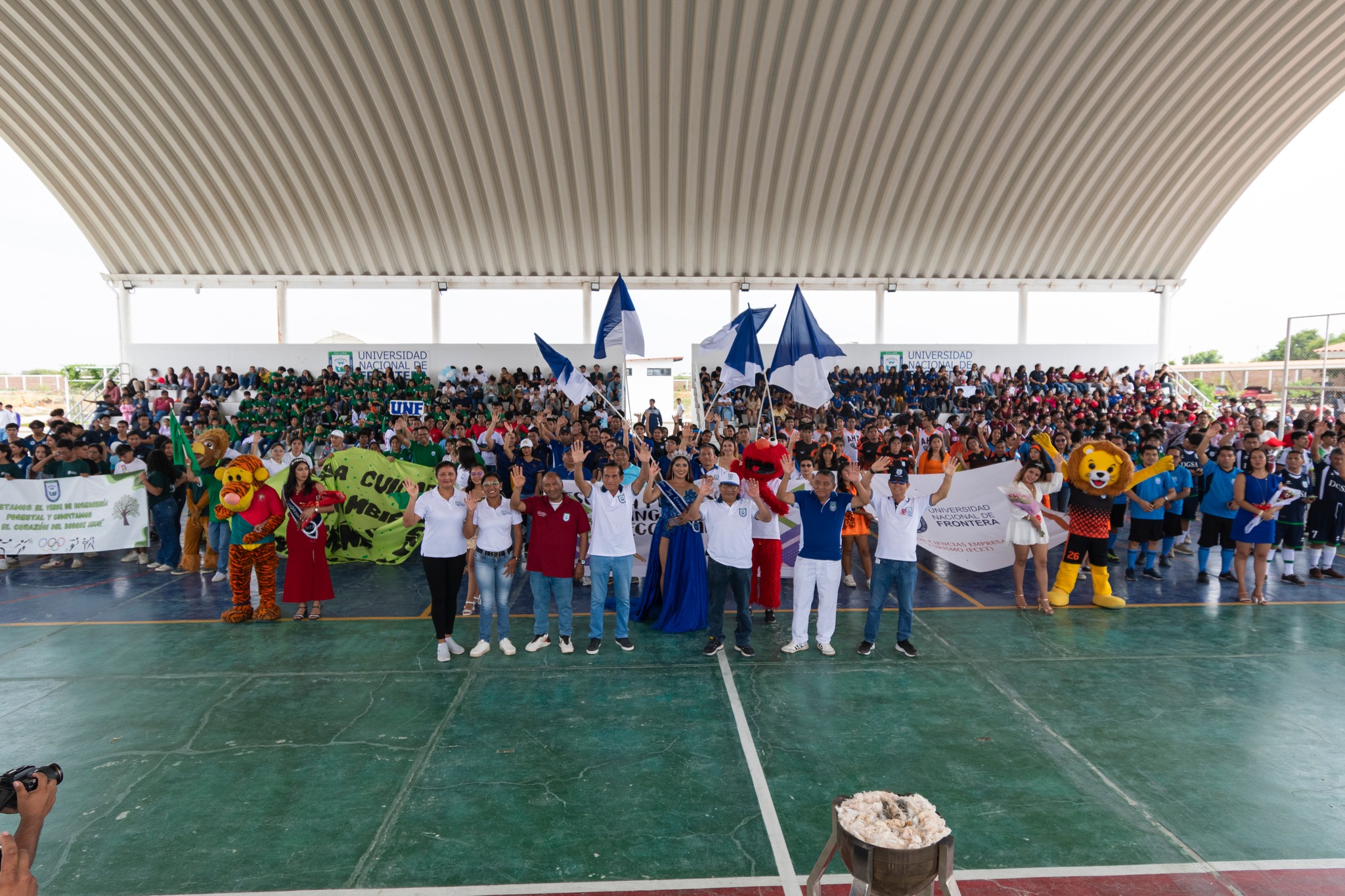 Inician olimpiadas por el XIII Aniversario de la Universidad Nacional de Frontera